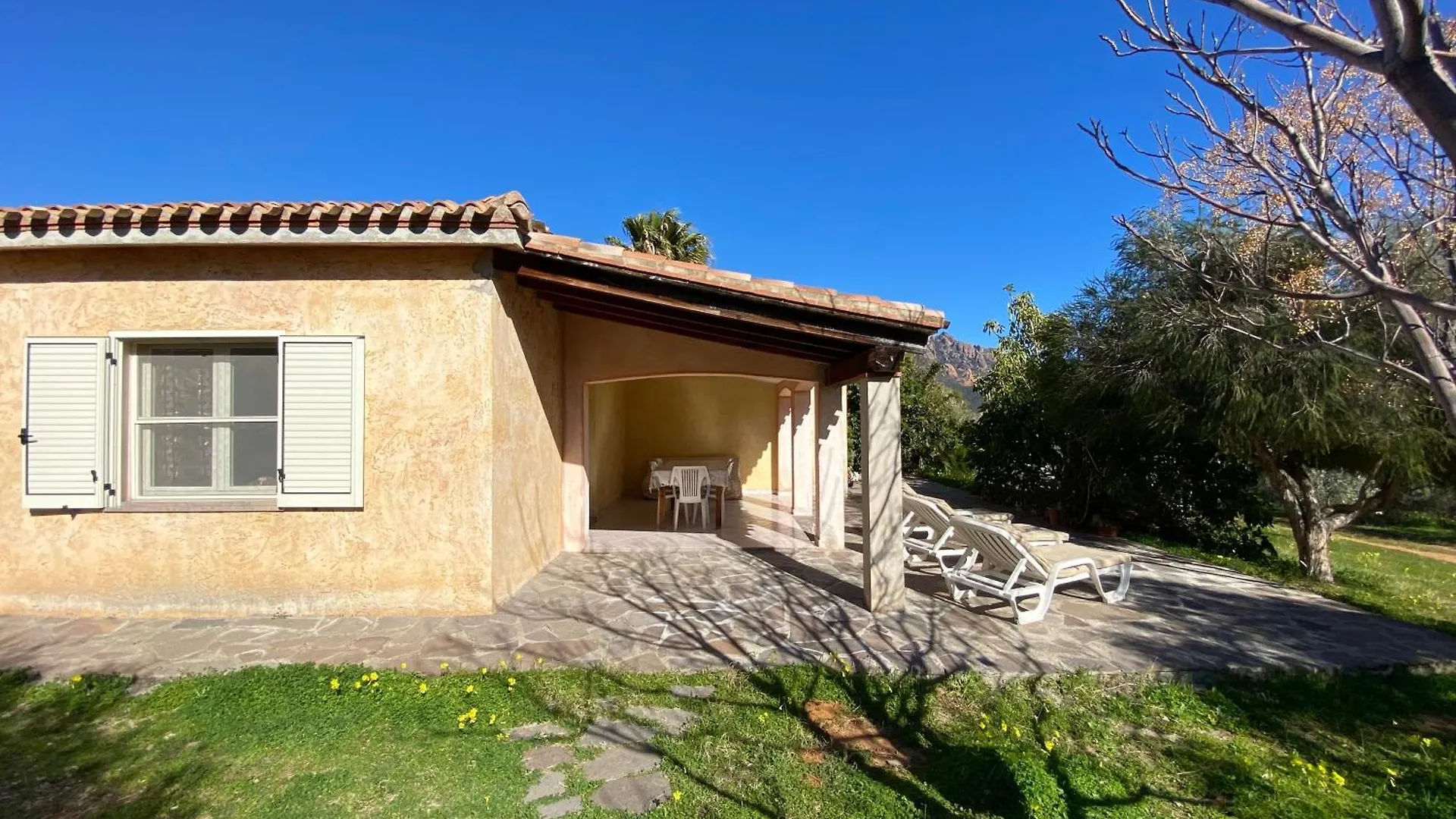 Villa Verde Tertenìa 0*,  Italia